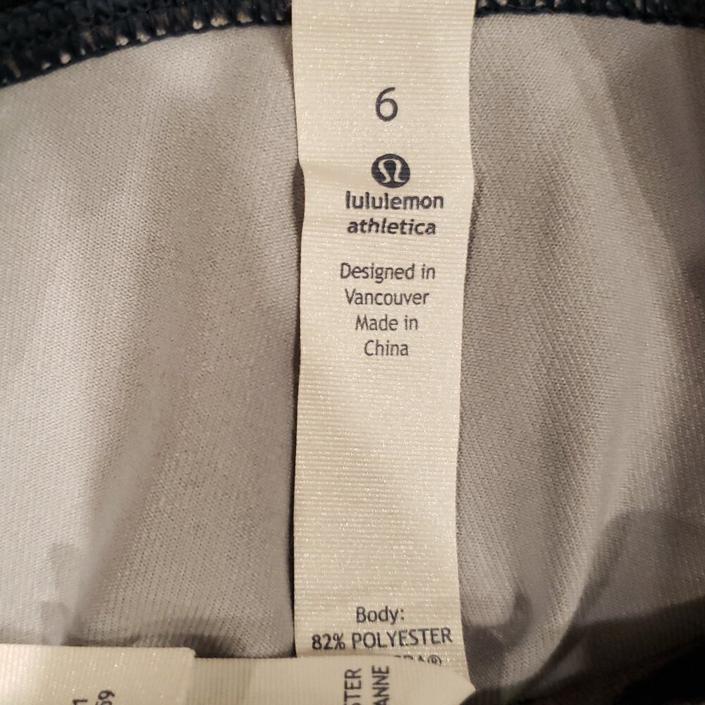 EUC Lululemon Wunder Under Hi-Rise Crop 21" Full-on Luon - Picture 10 of 10